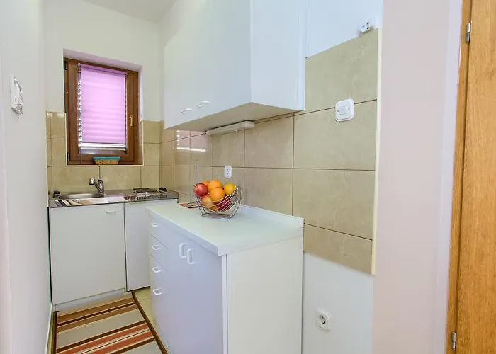 Nadija Studio Apartmani * كرك